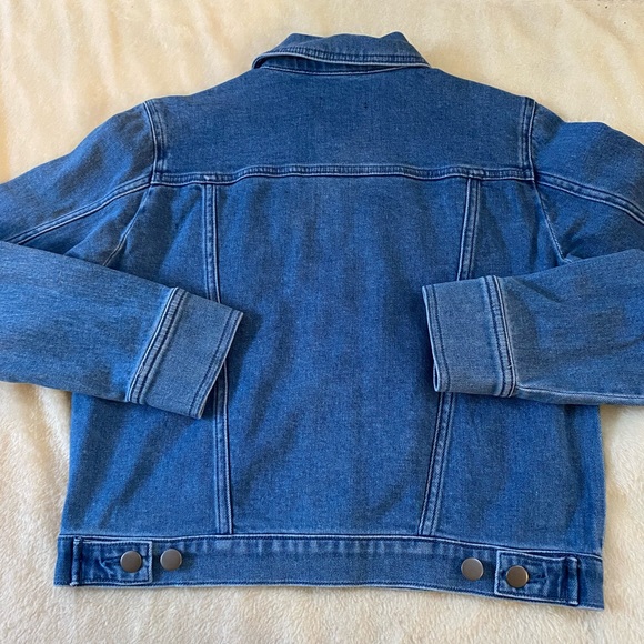 NWT- Long Sleeve Denim Button up Jacket - Picture 3 of 9